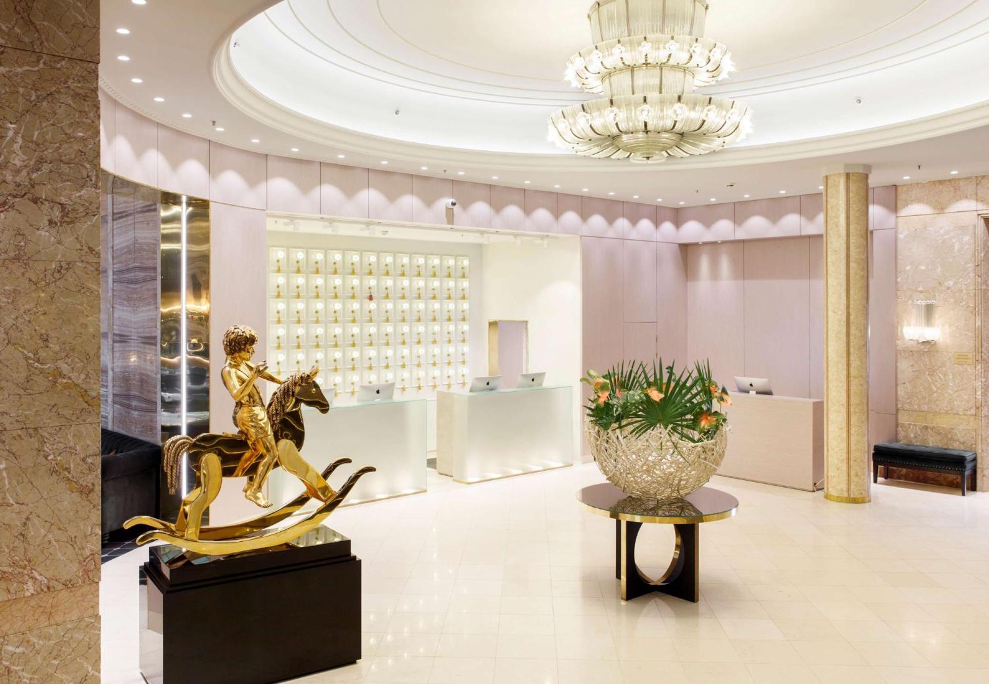 Grand Hotel Oslo Exterior photo The lobby of the hotel
