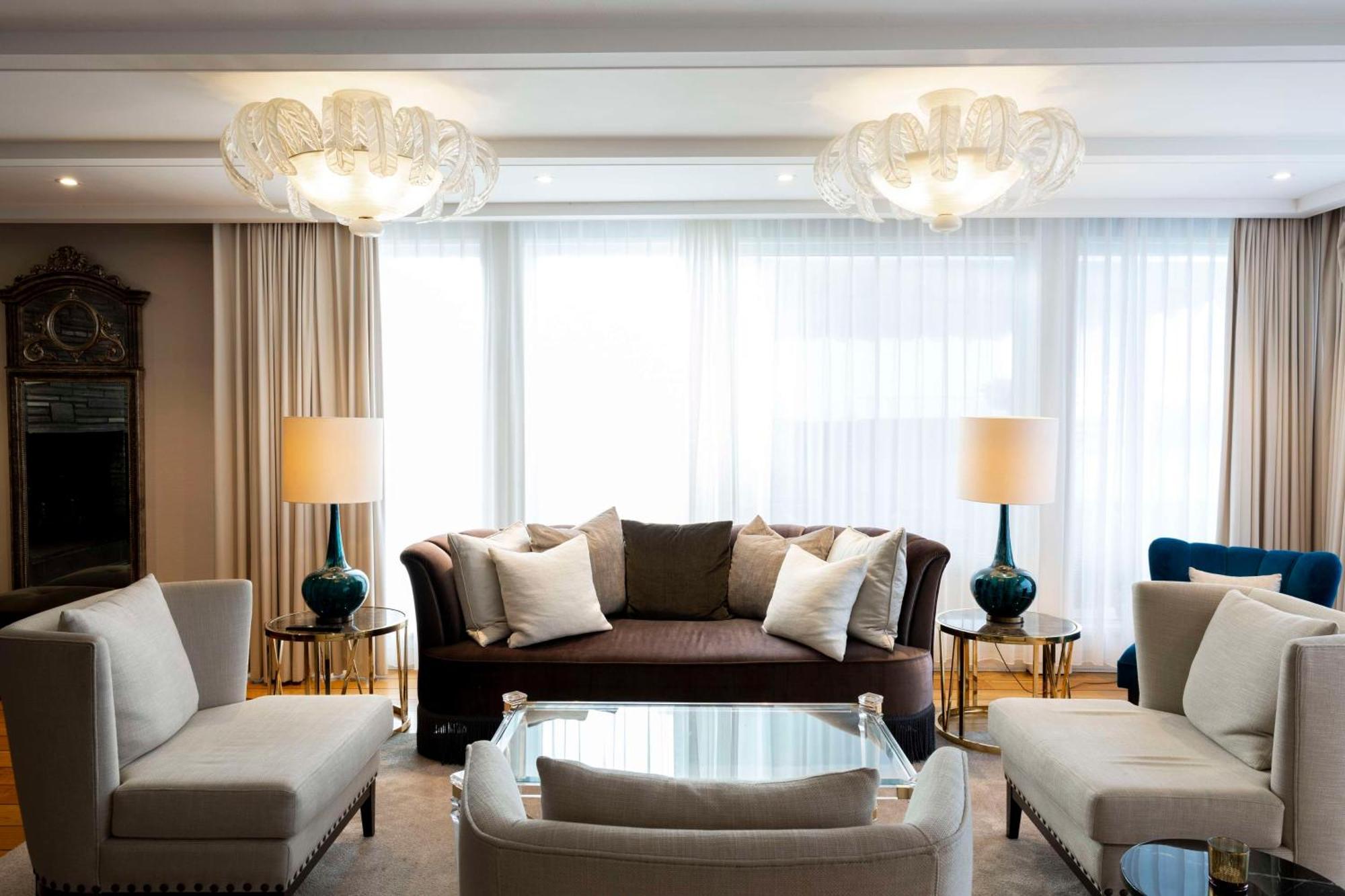 Grand Hotel Oslo Exterior photo A living room in a private home